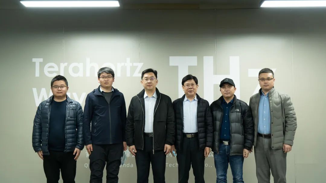 青岛科技大学分析测试中心领导参观永利集团3044noc登录入口，探讨校企合作新模式